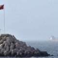 Oil falls more than 6% as Iran and US pause strikes over Strait of Hormuz